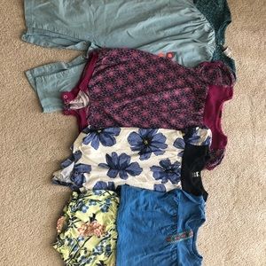 Lot of tea clothing 12-18 mo